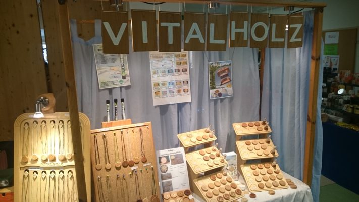 Ausstellung Vitalholz Vitalknopf