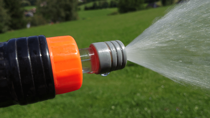 Gartenspritze Wassersegen Detail Luftzopf